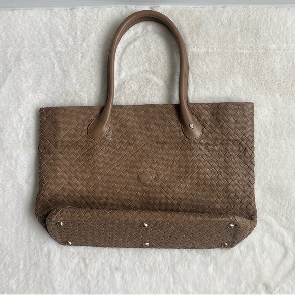 Helen Kaminski Australia Taupe Color 100% Leather Large Tote - Picture 4 of 15